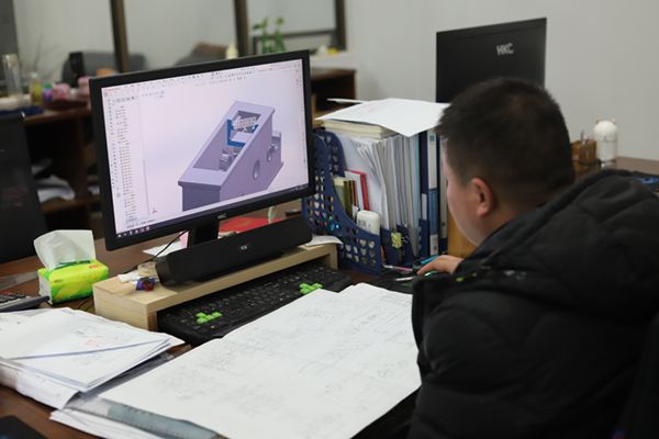 對(duì)不同材質(zhì)的鑄鋼件，鑄鋼件加工廠家如何設(shè)計(jì)工藝筋？
