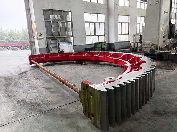 鑄鋼件加工廠家講解為何大型鑄鋼件有這個(gè)或哪個(gè)缺陷的原因？