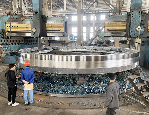 為什么說(shuō)質(zhì)量好的大型鑄鋼件廠家都相似，差的企業(yè)卻不同？